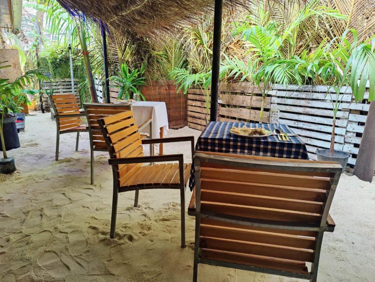 Rashuthere Maldives Rasdhoo Esterno foto